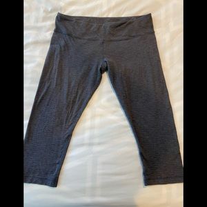 Size 10 Lululemon crop legging